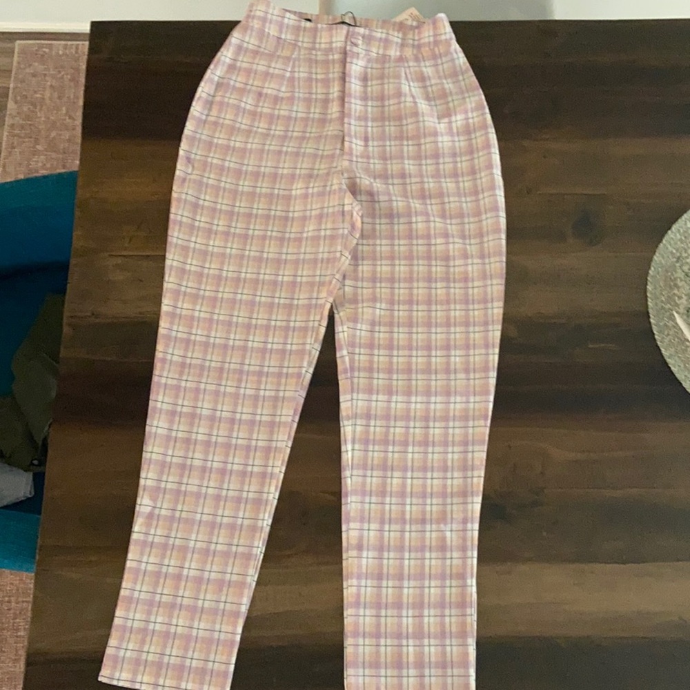 Miss guided plaid pants
